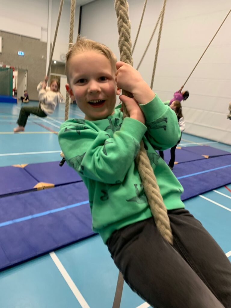 Bso-Etten-leur-Touwen zwaaien