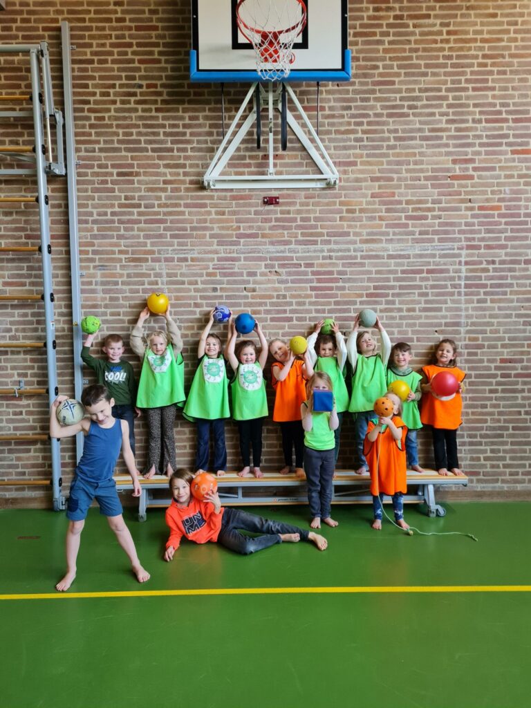 Sport-BSO Flekss Soccer Center - Drie sporten spel