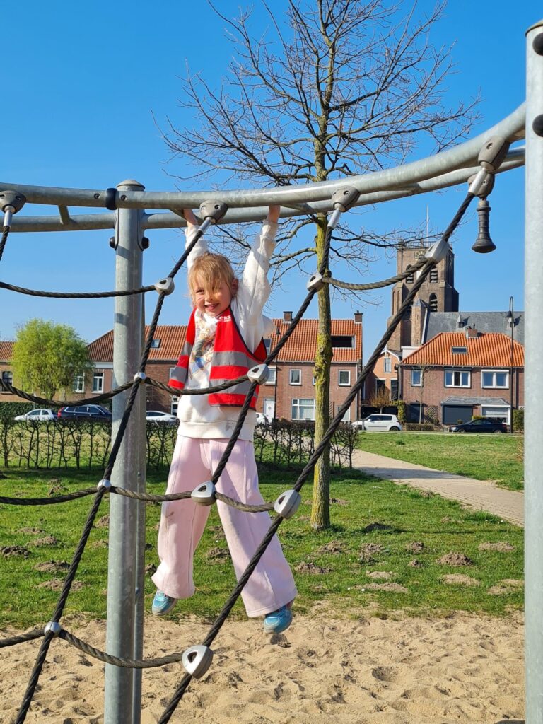 Sport-BSO Flekss Soccer Center - Vrijspelen in de speeltuin