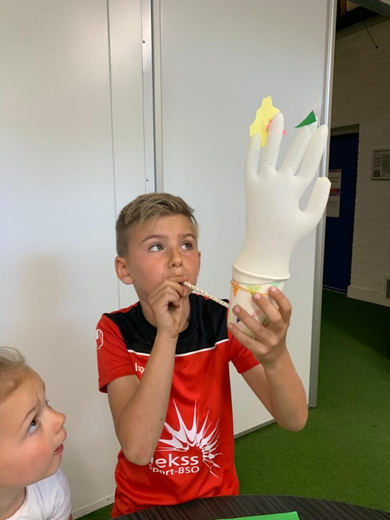 Raamsdonksveer - Knutselen