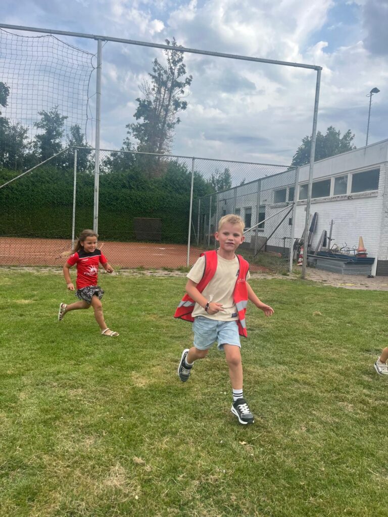 Sport-BSO Flekss Soccer Center - Chinese muur tikspel