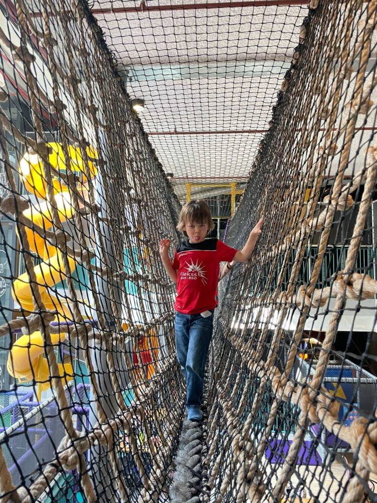 Mathenesse - kabonk touwbrug