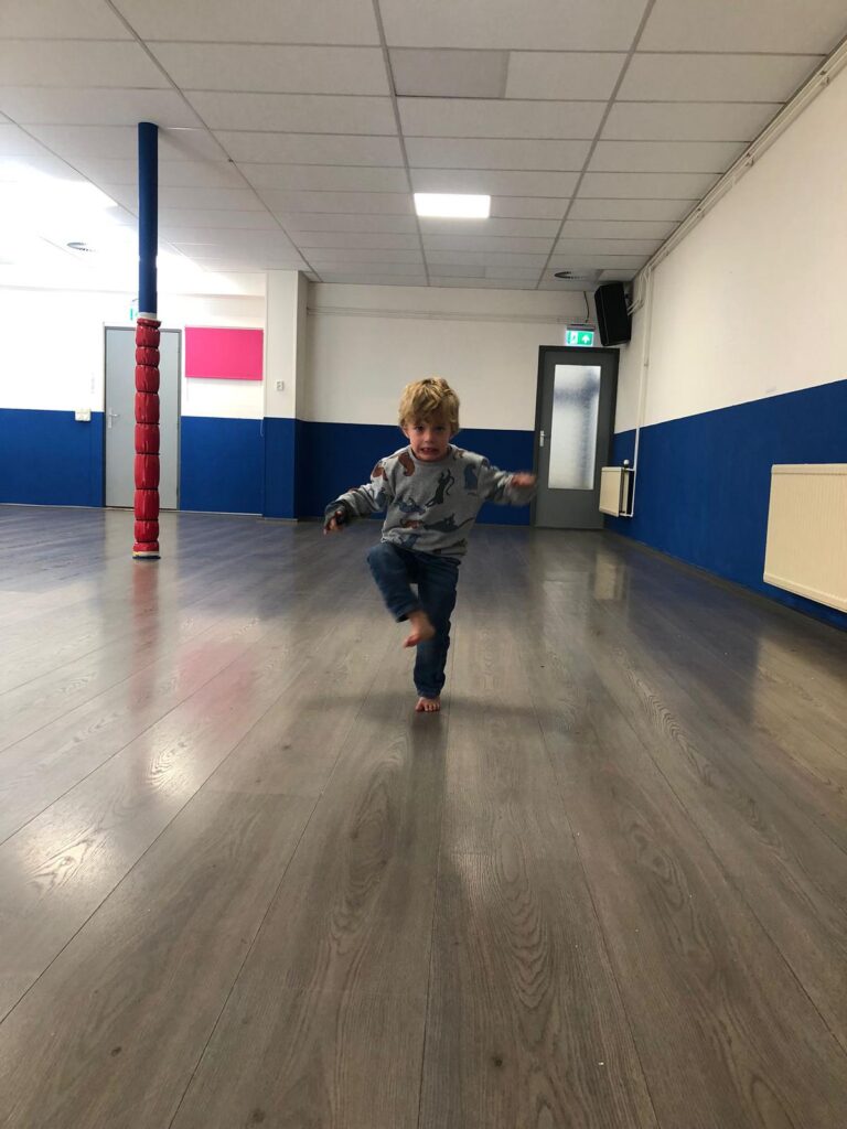 Rennen in de gymzaal