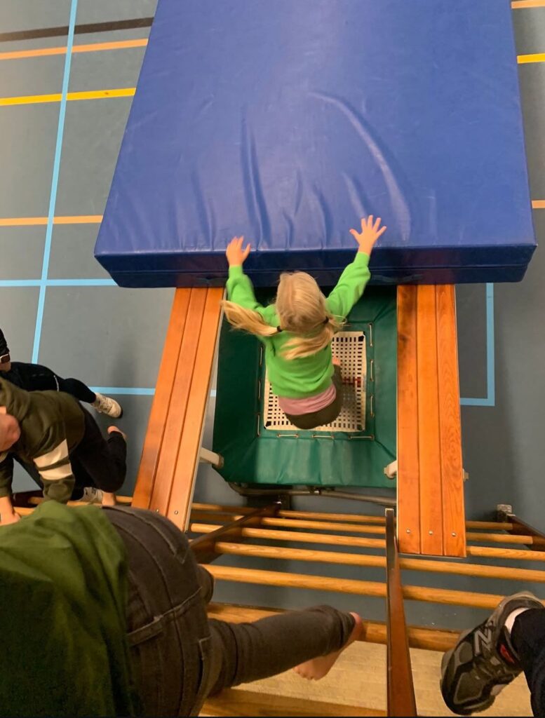 trampoline-springen-salto-klundert