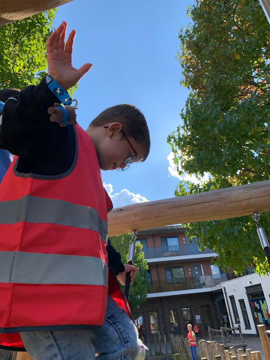 Flekss zonzeel 11 - buitenspelen