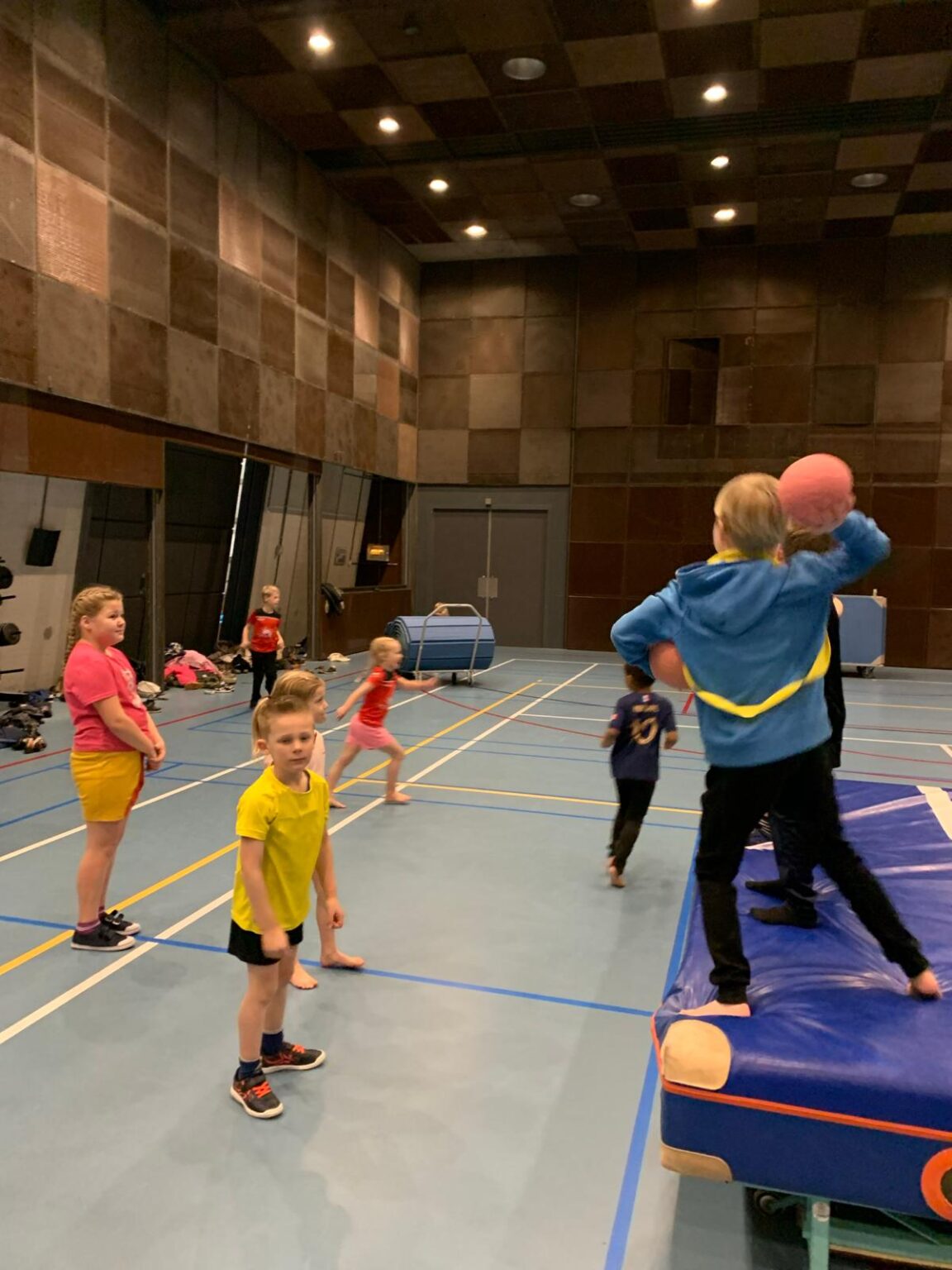 Zonzeel 8 - gymmen cour Terheijden