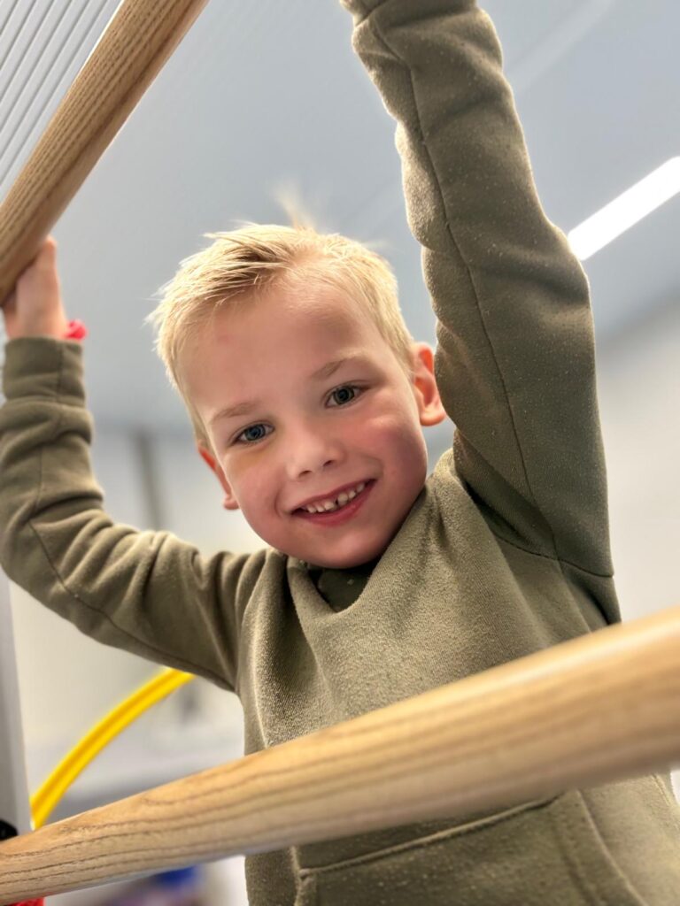 klimmen op het klimrek