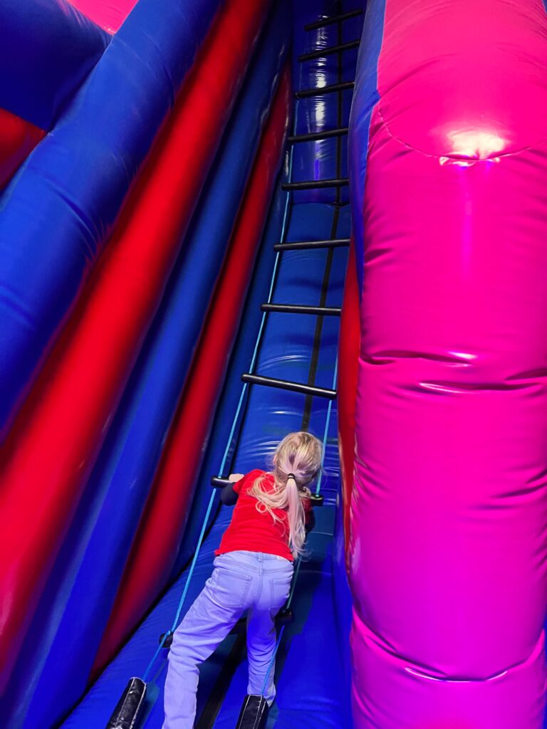 Spelen bij Bounce Valley