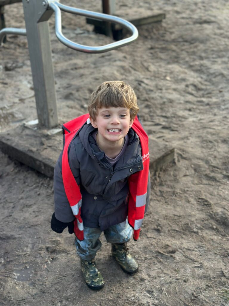 Spelen in de speeltuin