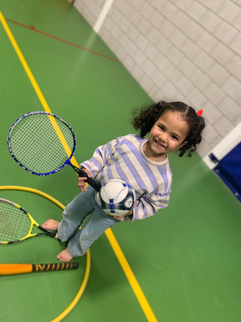 Sporten en plezier is de beste keuze voor u kind