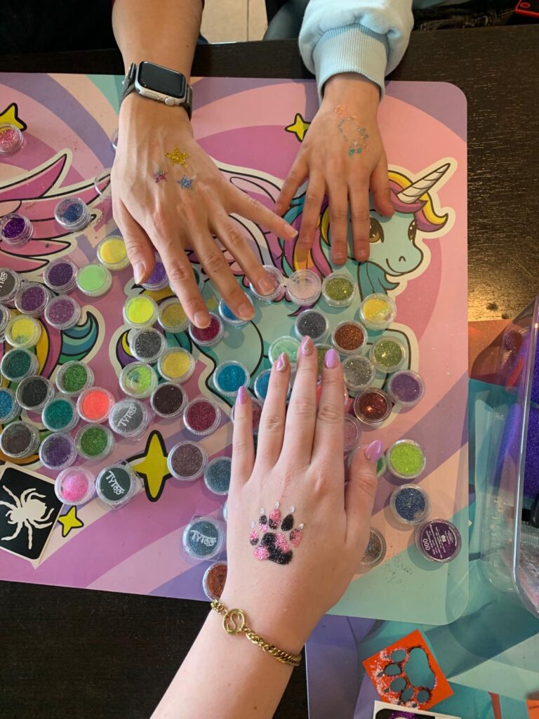 Blog SSC week 12- Glittertattoos