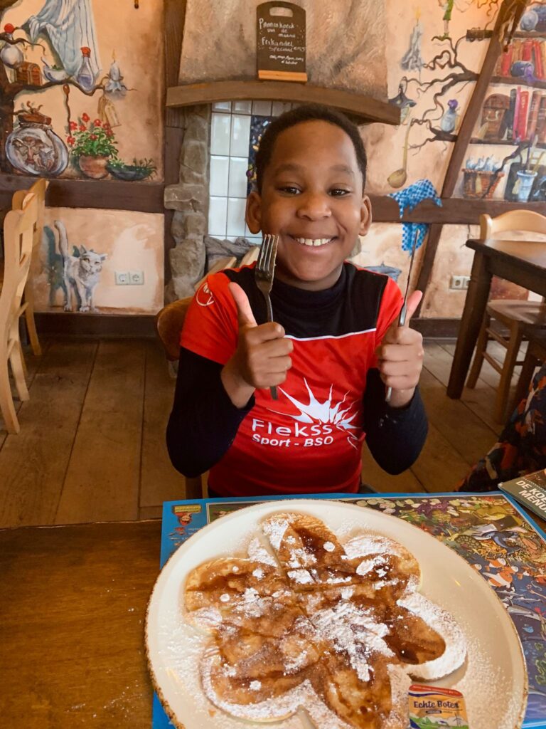 Pannenkoeken eten bij Flekss Kinderopvang