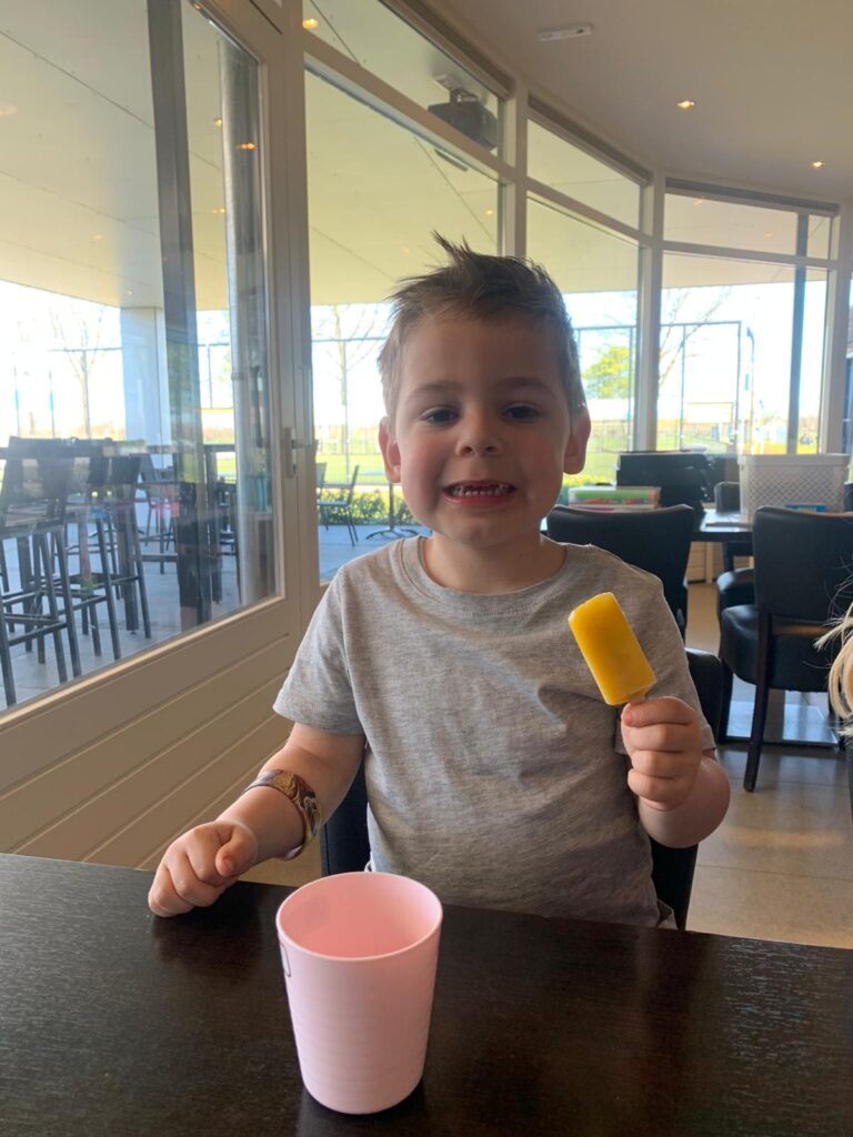 Blog SSC week 15- ijsje eten