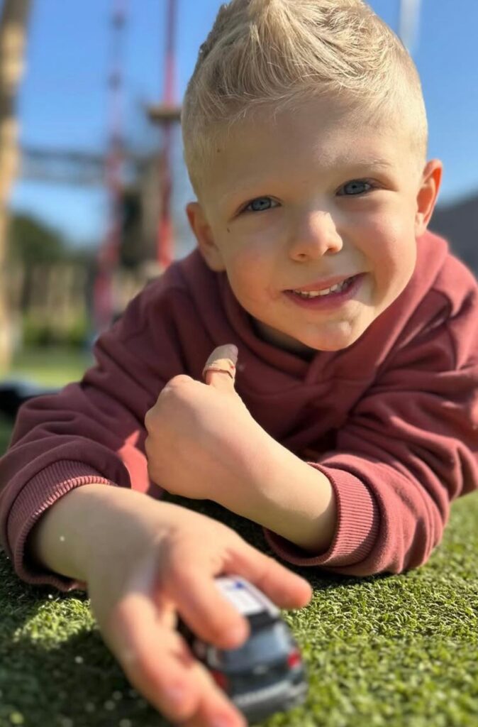 buitenspelen in het zonnetje bij flekss de rietvink
