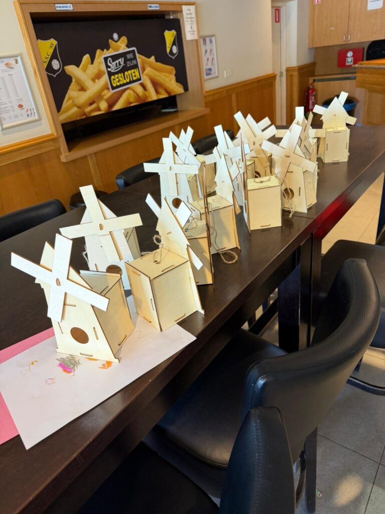 Blog meivakantie SSC- Vogelhuisjes maken