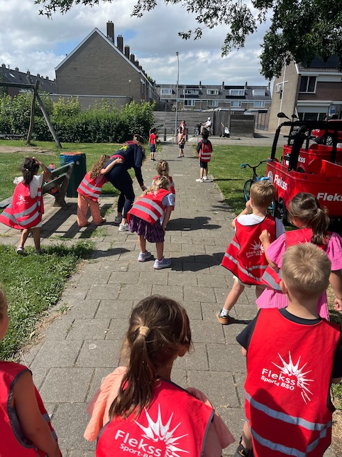 kinderen spelen annemariakoekoek