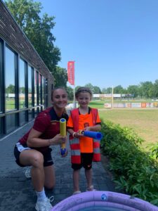 Blog week 26 S.S.C.'55- Waterspelletjes met de juf