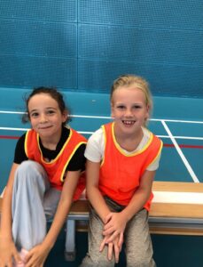 Kinderen spelen bij Sport-BSO Flekss