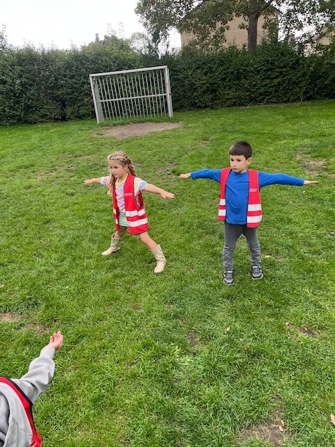 kinderen sporten buiten